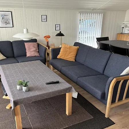 Enida - 350m To The Fjord By Interhome 度假居